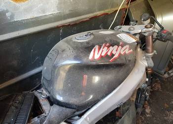 Kawasaki ninja Zx7r części