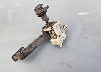 Siłownik klapki paliwa mercedes w203 2038201997