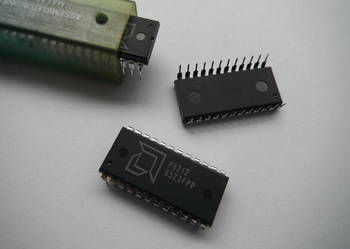 P8212 AMD układ scalony 8 bit Nowe = ( 74S412 / UCY74S412N )