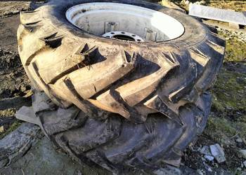 Sprzedam całe  koła Zetor