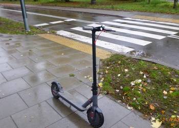 Hulajnoga klon xiaomi m365 sprawna prawie nowa 25KM/H ,zasięg max 45KM