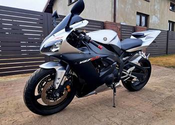 Yamaha R1 24 Tkm