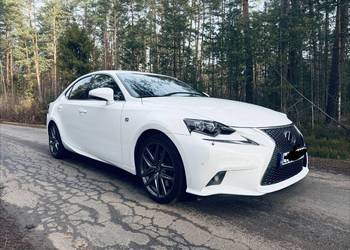 Lexus is 200t