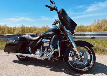 Harley-Davidson FLHX 107 Street Glide