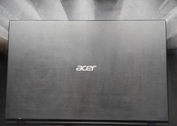 Laptop Acer VA73