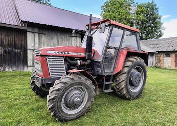 Ciągnik rolniczy URSUS 902