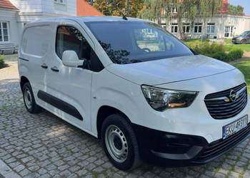 Opel Combo 1,5diesel Nowy Rozrząd+Oleje.Serwis.CarPlay.Tempomat.Hak.Parktr…