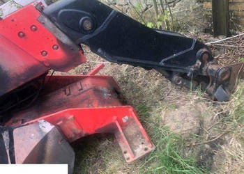 Manitou 742 - Siłownik Wychyłu Poziomowania