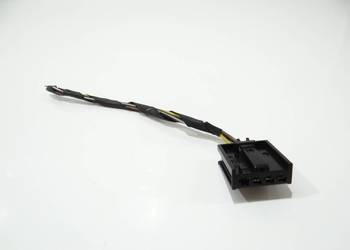 KOSTKA WTYCZKA LAMPY TYŁ W BŁOTNIK BMW E90 LCI