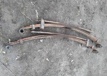 KIA K2500 Resor tyl resory tylne 2szt.