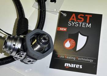 AST-1ST. STAGE Utrzymuje pierwszy stopień DIN w czystości i suchości