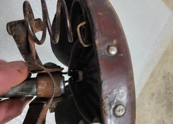 Siodełko rowerowe skórzane. Antyk Siodełko rowerowe skórzane. Antyk