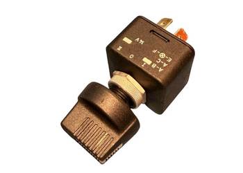 151804 / 1518.04 / 65478 Włącznik obrotowy 14V