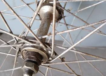 Labor Kamiński stare koło drewniane rower