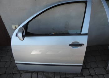SKODA FABIA 1 FL SEDAN 5D DRZWI LEWE PRZEDNIE