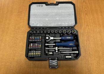 Niteo zestaw klucze nasadowe 39el. grzechotka z obrotową głowicą 1/4" CrV