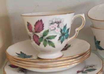 Filiżanka z talerzykiem deserowym, Crown Royal. Made in Engl Filiżanka z talerzykiem deserowym, Crown Royal. Made in Engl