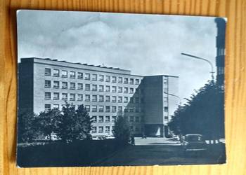 TALLINN - WIDOK NA BUDYNEK W MIEŚCIE NAD ZATOKĄ TALLIŃSKĄ