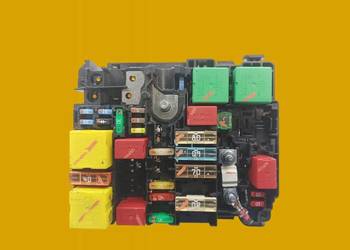 SKRZYNKA BEZPIECZNIKÓW 9804848480 1.2 B Peugeot 208 I (2012-  )