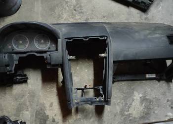 Deska rozdzielcza z poduszką mondeo mk3