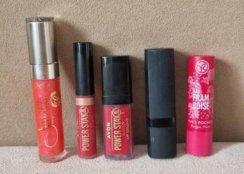 Zestaw do ust czerwony czerwień pomadka błyszczyk balsam avon yves rocher