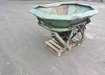 Rozsiewacz nawozu Amazone 500l siewka dwa talerze