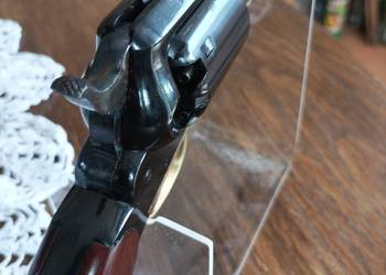 Rewolwer czarnoprochowy remington 1858 kal 44 5,5 cala Uberti