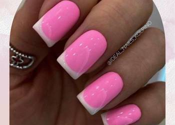 Manicure/Pedicure Chorzów Minimalizm czy błysk? Zróbmy to po Twojemu!