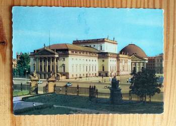 BERLIN - WIDOK NA BUDYNEK TEATRU OPEROWEGO