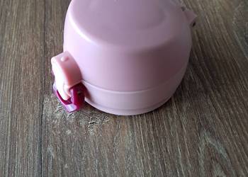 nowa nakrętka na kubek termiczny brak metki