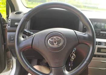 Części Toyota Corolla e12 D4D doskonały stan blacharski