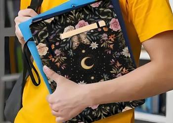 Pokrowiec na książki. Wymiary 29x22cm. Nowy