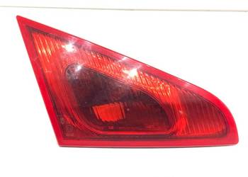 LAMPA TYŁ LEWA WEWNĘTRZNA MITSUBISHI COLT VI MN105623 Hatchback 02-12