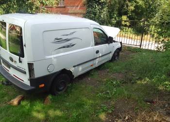 Opel combo na części lub w całości 1,7 d rok 2002  1500 do negocjacji