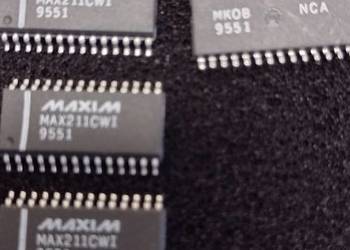 MAC211CWI  Maxim, SO28 TXRX RS-232
