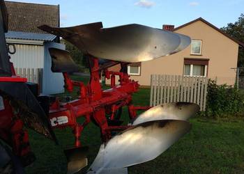Pług obrotowy dwu skibowy