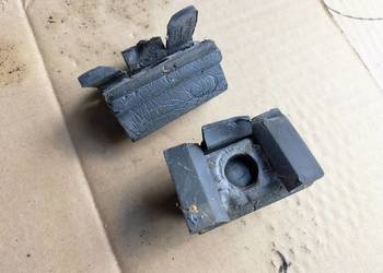 AUDI 80 B3  80B3 PODPORA   ODBÓJ LEWY + PRAWY  ODBOJE KLAPY MASKI