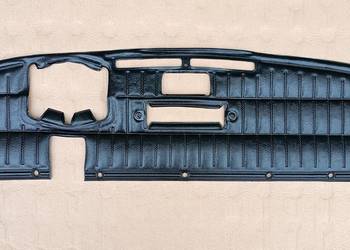 Fiat 126p tapicerka deski rozdzielczej I seria 1975r stan bdb kapliczka