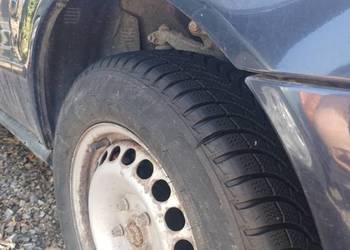 Quatro A4 ,podniesione