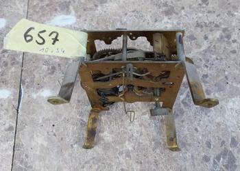657 Mechanizm starego zegara ściennego Junghans niekompletny 657 Mechanizm starego zegara ściennego Junghans niekompletny