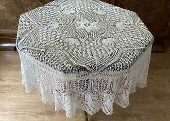Antyczny obrus koronkowy szydełkowy okrągły 130 kordonek serweta boho retro