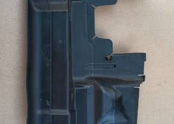 VW GOLF VIII 8 KIEROWNICA POWIETRZA CHŁODNICY LEWA ORYGINAŁ 5H0121283A