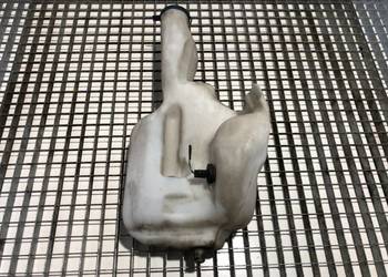 ZBIORNIK SPRYSKIWACZY MERCEDES W906 Bus 2.1 163KM A9068690220 ZBIORNIC