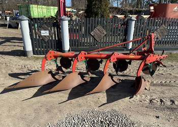 Pług Kverneland zagonowy 4 skibowy