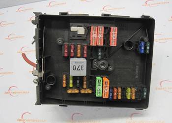 SEAT LEON II LIFT 1.6 TDI 10r skrzynka bezpieczników 0-1718130 1K0937132F