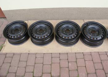 Stalowe 5x114x67,1 6Jx15 cali ET-46 Hyundai i30 kołpaki stan BDB Kia Ceed