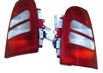 Skoda Octavia lampy tył lewa i prawa komplet