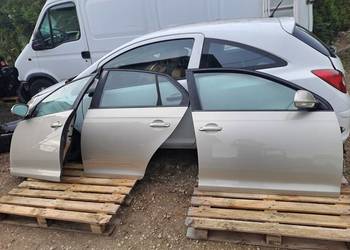 Volkswagen Jetta A5 1K2 drzwi komplet kod lakieru LD1W