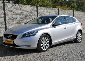 Volvo V40 1.6T 150KM T3 Momentum Nowy Rozrząd i Oleje Niski przebieg II (2…