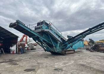 Przesiewacz wibracyjny Powerscreen Chieftain 1400